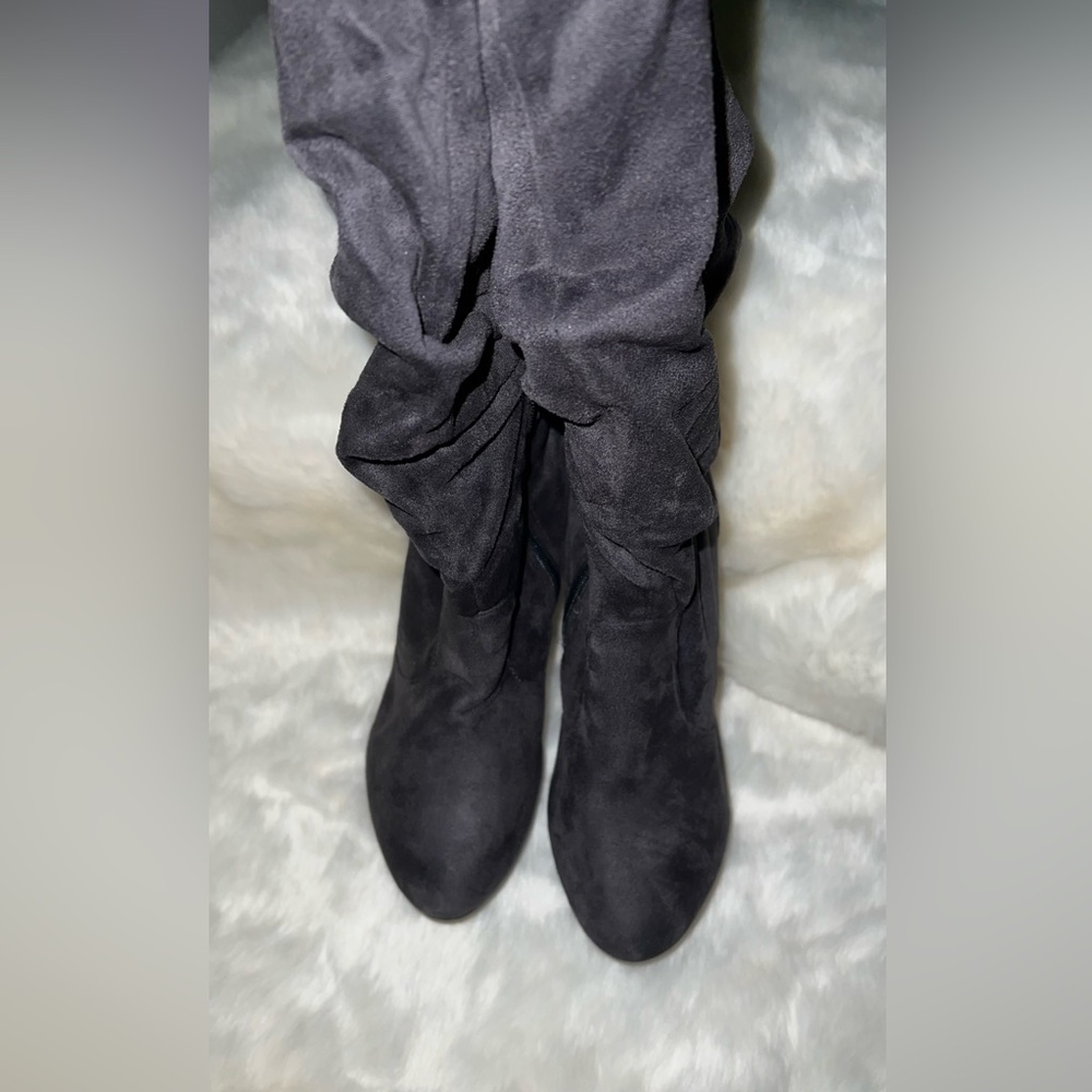 Heeled boots,size 7